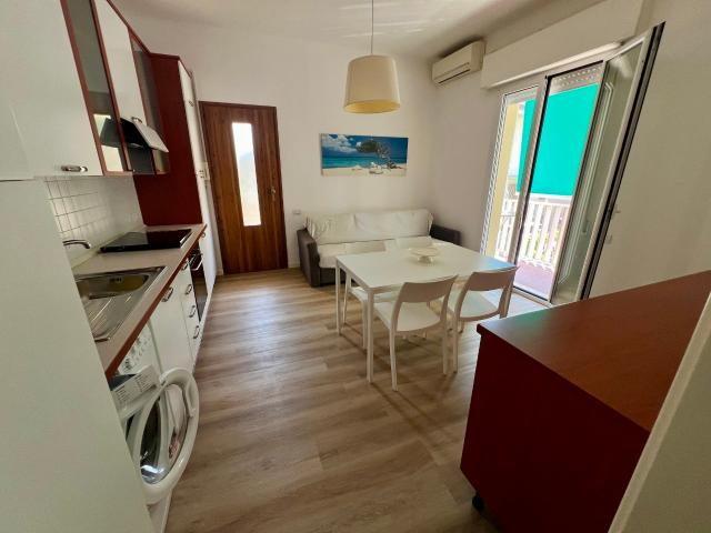 Gabicce Mare ZONA MARE AFFITTASI APPARTAMENTO COMPLETAMENTE ARREDATO