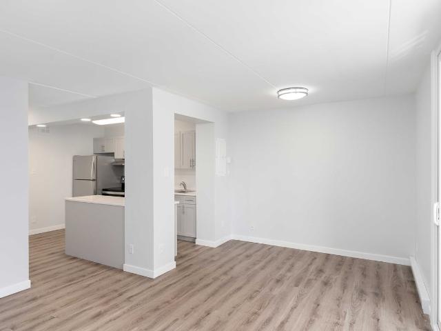 Gable Arms 1 Bedroom Apartment for Rent at 1590 Henderson Hwy, Winnipeg, MB R2G 2B8 Valhalla