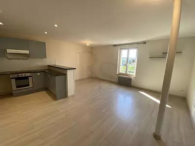 Gacé 61230 Location appartement 2 pièces t2 au dernier étage