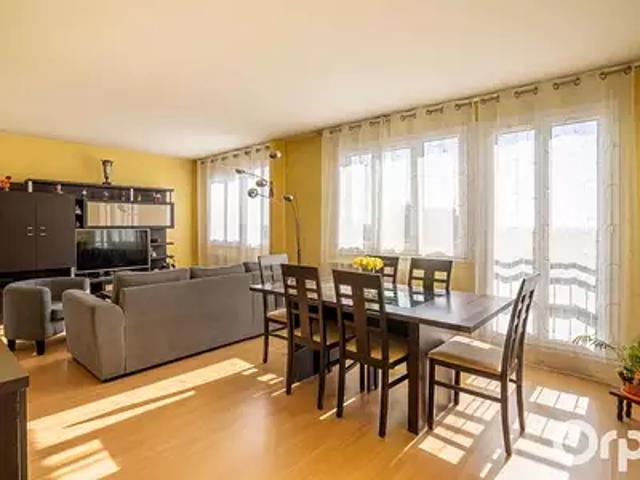 Gagny 93220 Achat / Vente appartement 4 pièces t4 au dernier étage cave