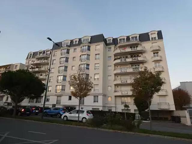 Gagny 93220 Location appartement 2 pièces t2 cave balcon