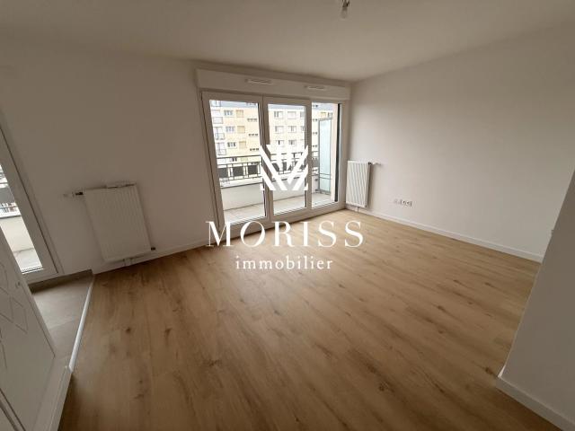 GAGNY – STUDIO EN LOCATION NUE de 27m2 + 24m2 DE TERRASSE