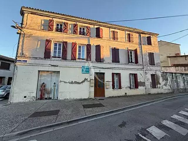 Gaillac 81600 Achat / Vente immeuble au dernier étage parking