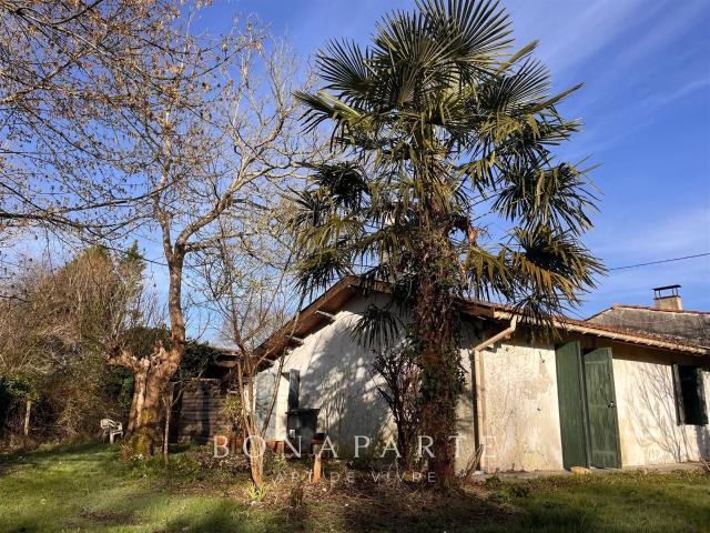 Gaillan En Medoc Ancienne Ferme De Plus D'un Hectare À 10. 73m² Gaillan en Médoc