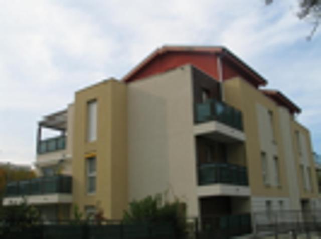 Gaillard Location Parking / Garage 74