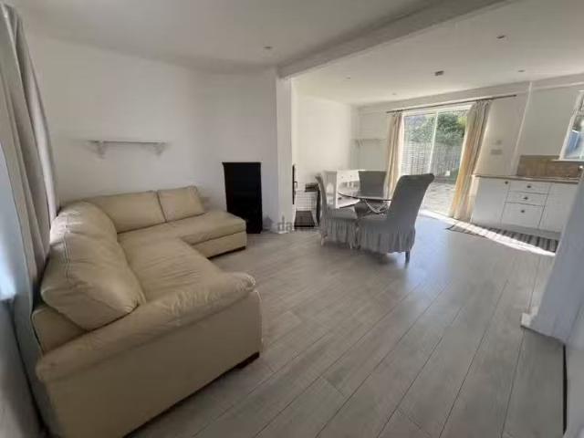 Galtymore Drive, Dublin 12, Drimnagh, Dublin 12 is for rent