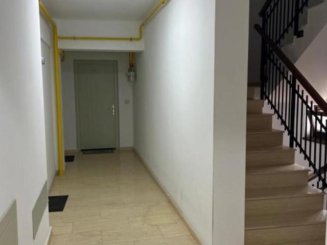 Galata apartament 56 mp, 2 camere, decomandat, de inchiriat, Intabulat Platou Galata, Cod 162089