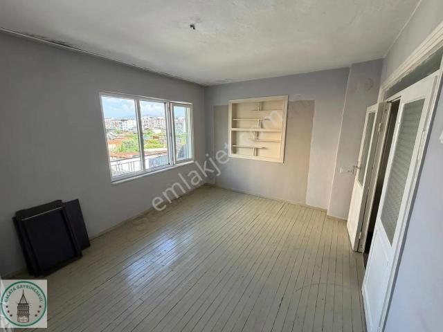 Galata,dan Aydın Efeler Orta Mah,de 2+1 85 M² Kiralik Daire