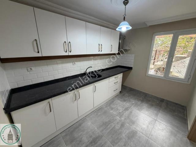 Galata,dan Söke Konak Mah,de 108 M² 3+1 Müstakil 2 Katlı Ev