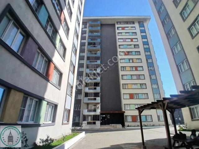 Galata'dan Site İçerisinde 2+1 Açık Mutfak Daıre
