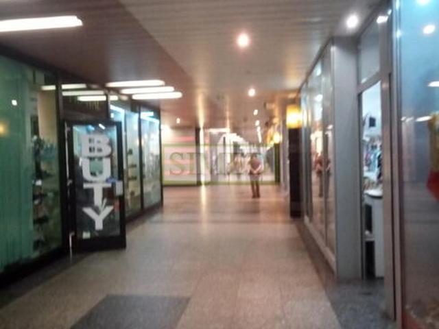 Galeria handlowa, parter, jubiler, bizuteria.