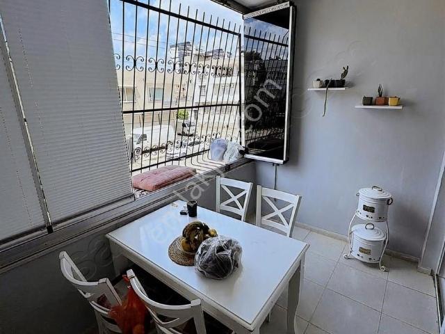 Galericiler Sitesi Arkasında Az Katlı 3+1 Geniş Oturumlu