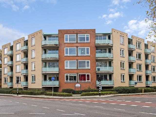Galerijflat appartement met open portiek te huur in Enschede