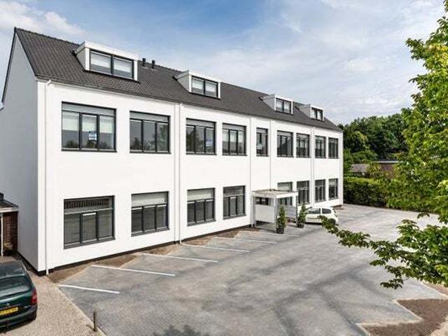 Galerijflat appartement met open portiek te huur in Waalre