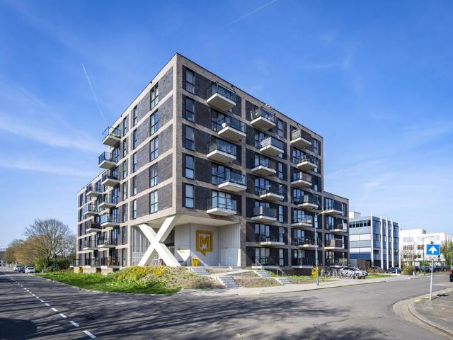 Galerijflat open portiek te huur in Woerden