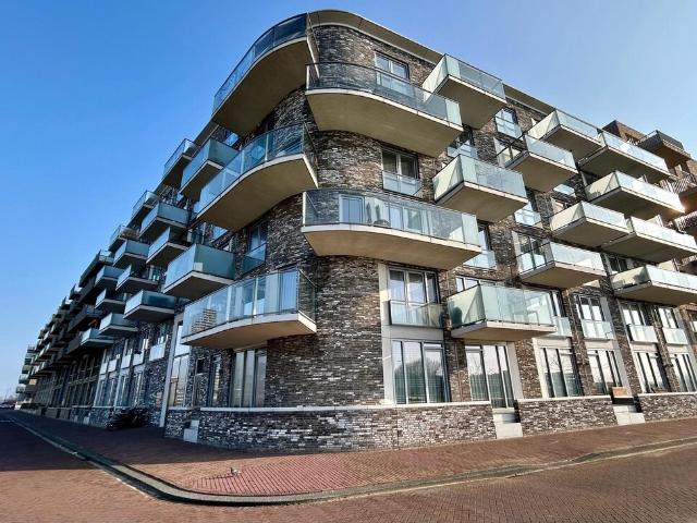 Galerijflat open portiek te huur in Amsterdam