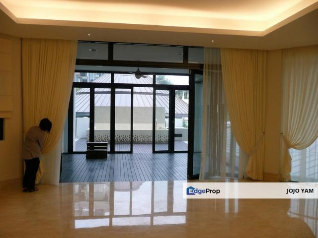 Gallery U Thant