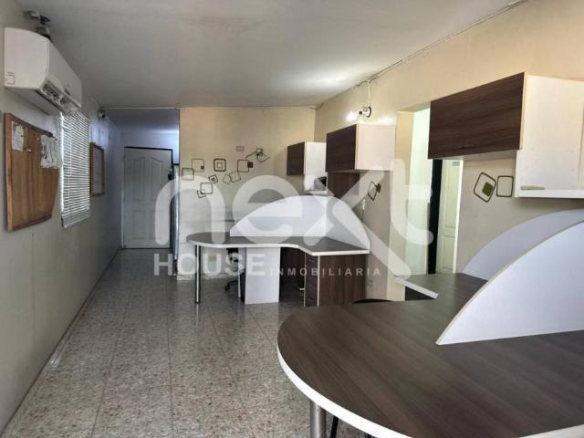 Galpon en Alquiler en Maracaibo Zulia 1000 m2. 3 hab