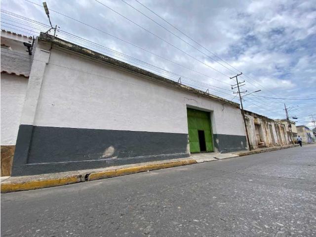 Galpón en alquiler sector la candelaria HV 10112678