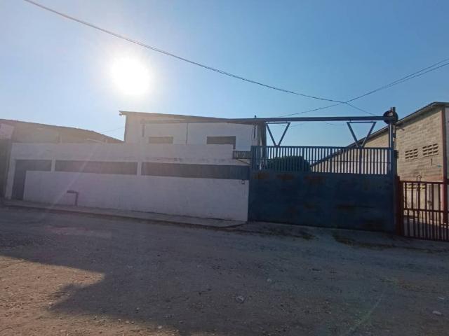 GALPON EN VENTA EN ZONA INDUSTRIAL DE QUEMAITO