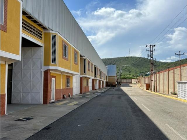 GALPONES CIRCUNVALACIÓN ZONA INDUSTRIAL II