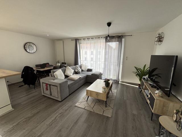 GAP SUD T4 RENOVE AVEC BALCON ET GARAGE