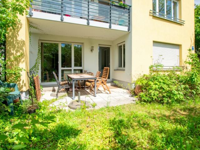 Gartenblick in Neubiberg – familienfreundliche 4 Zimmer Erdgeschosswohnung mit Erbbaurecht