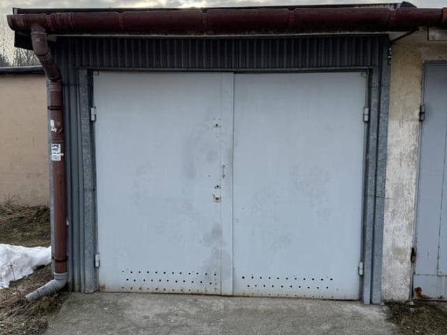 Garaż lokal na sprzedaż