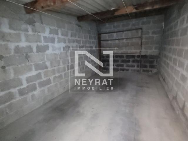 GARAGE 16 A RUE VILLEBOIS MAREUIL CHALON SUR SAONE
