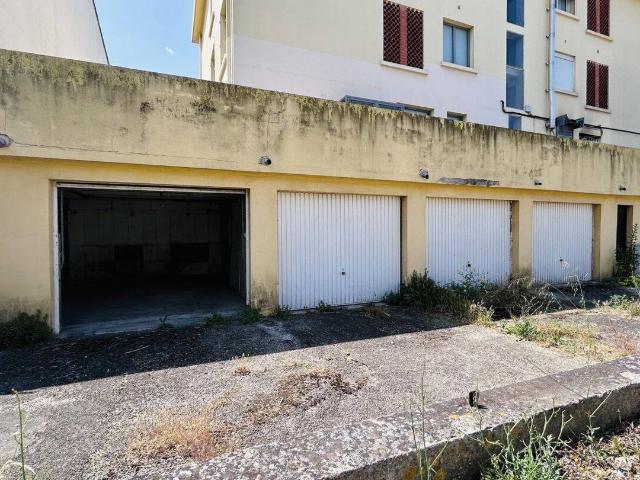 GARAGE 21 M²