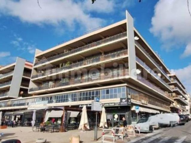 Garage centralissimo due posti auto