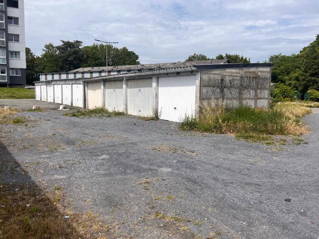 Garage à vendre À seulement 6 minutes à pied de la gare de Saint Amand les Eaux