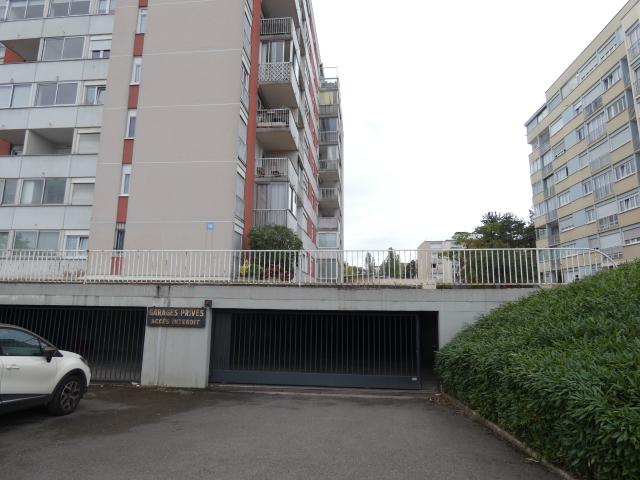 Garage à Beaune