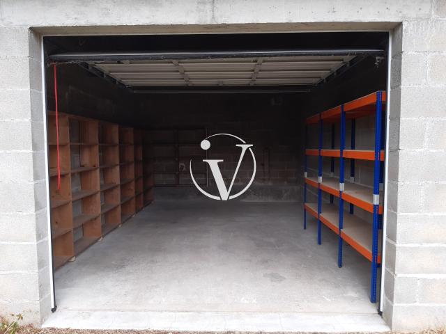 GARAGE A LOUER