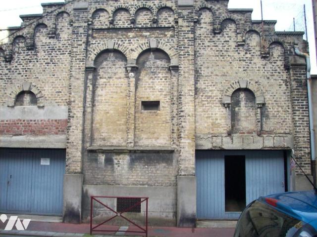 Garage à louer à Calais, Hauts de France, €