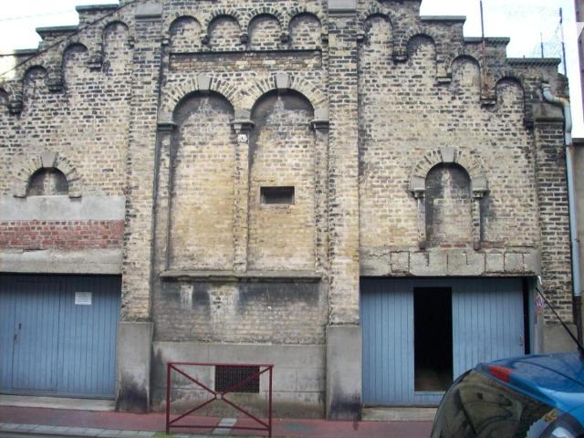 Garage à louer à Calais, Hauts de France, €