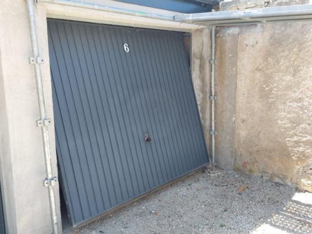 Garage à louer à Chagny, Bourgogne Franche Comté, €