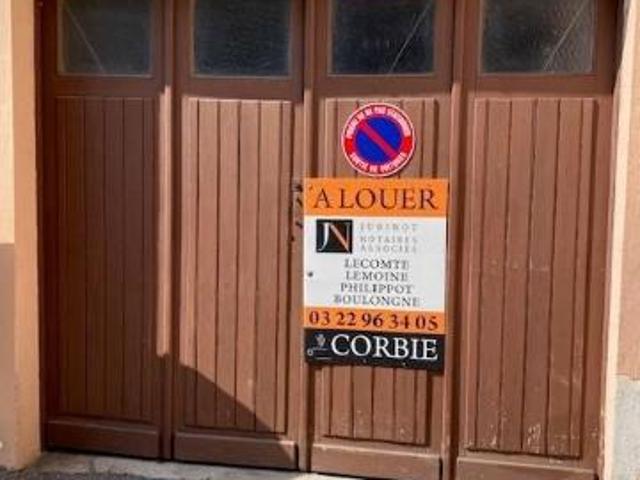 Garage à louer à Corbie, Hauts de France, €