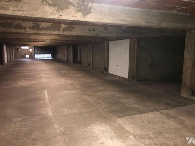 Garage à louer à Rennes, Bretagne, €