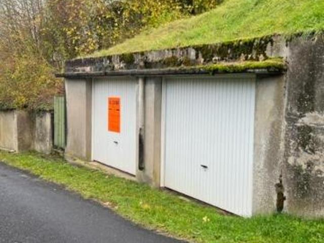 Garage à louer à Saint Mihiel, Grand Est, €