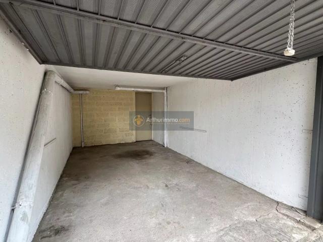 Garage à louer Quartier Villeneuve