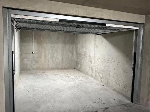 Garage À Louer Rue Colonel Arnaud Beltrame