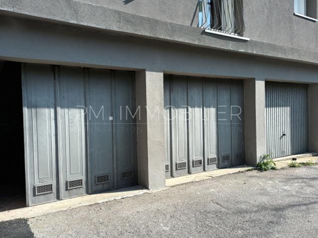 GARAGE A MAZARGUES