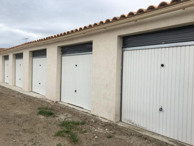 garage aigues mortes 30220