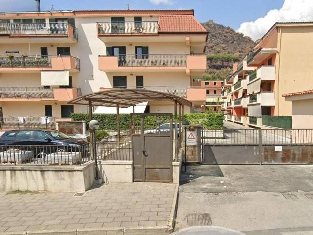 Garage Autosilos Parcheggio in vendita a Nocera Superiore