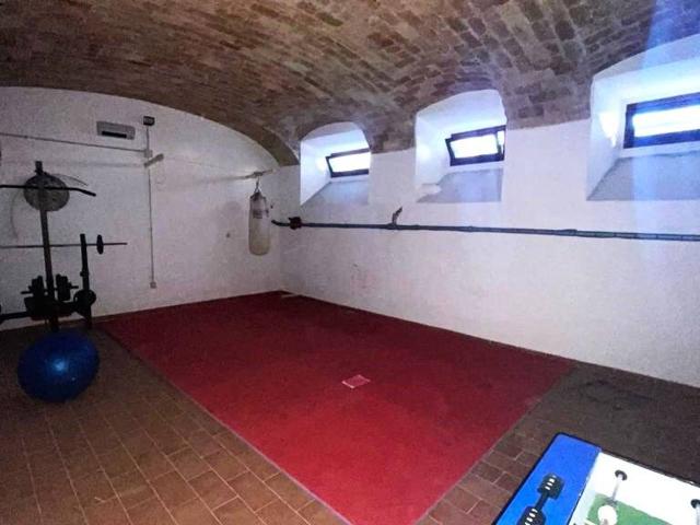 Garage Autosilos Parcheggio in vendita a Latina