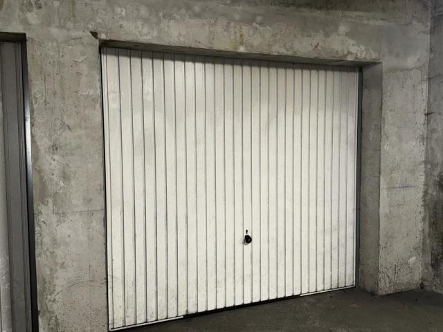 GARAGE AU CENTRE DE THONON À DEUX PAS DE LA GARE