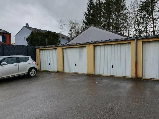 Garage Box en Location à Mondorff