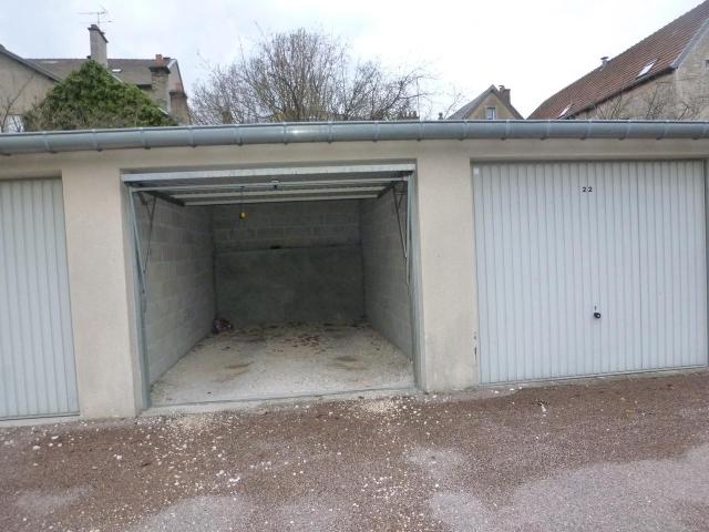 GARAGE BOX FERME