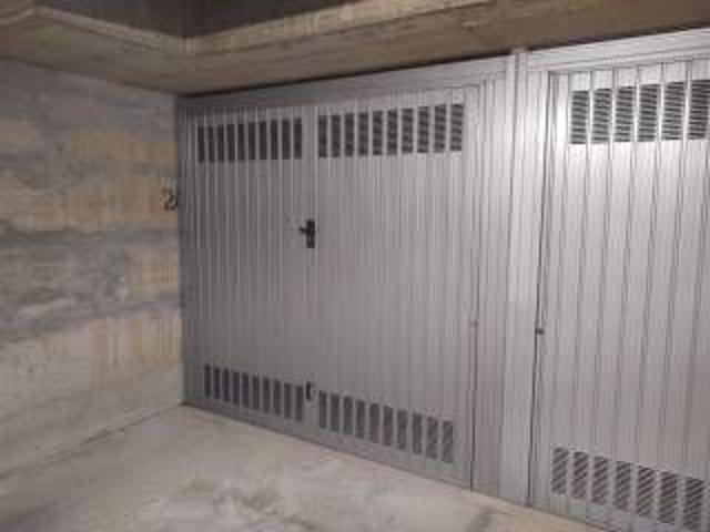 Garage Box in Affitto